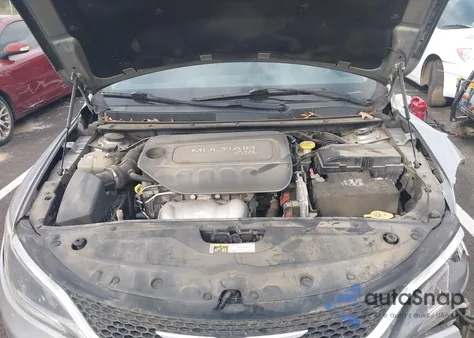 2015 Chrysler 200 Limited z USA, uszkodzony, nr VIN 1C3CCCABXFN758059